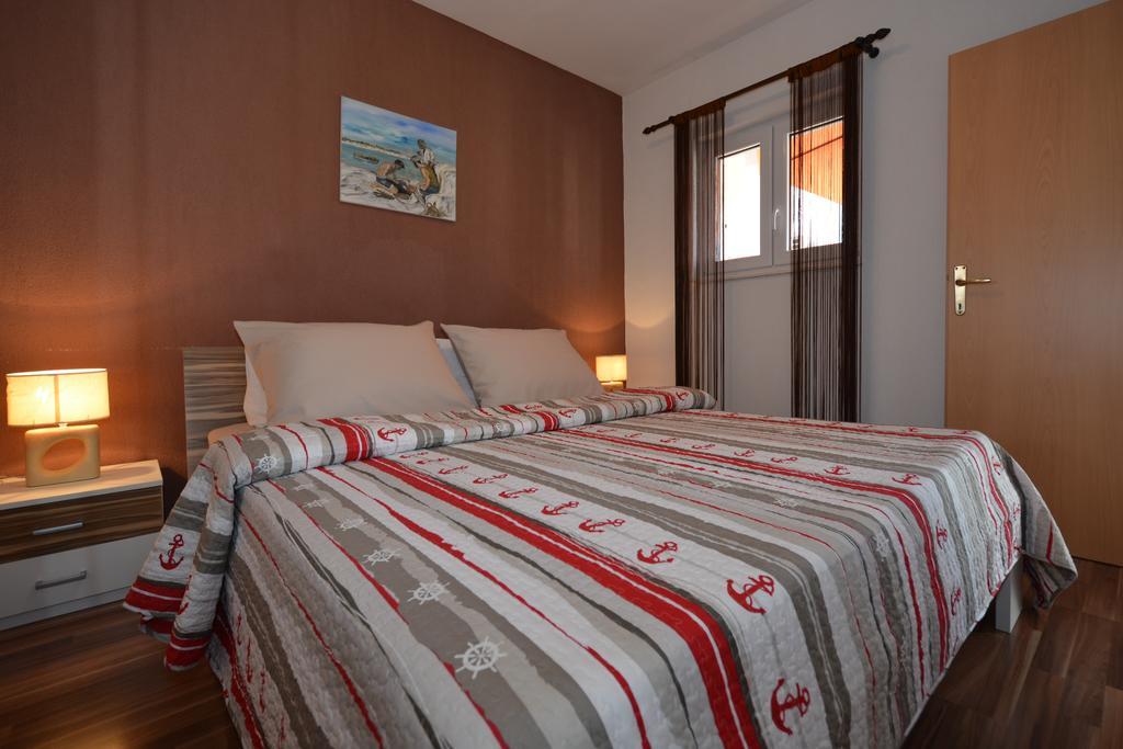 Apartments Maslina Trogir Exterior photo